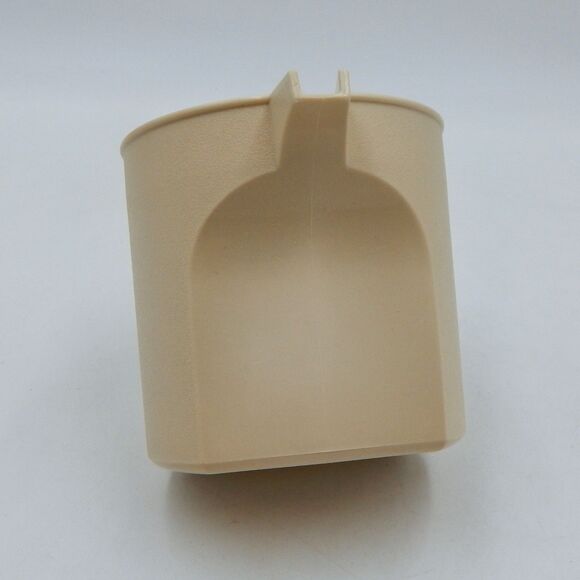 Tupperware Almond Gold Creamer #1414-4 Push Seal Top Pitcher Kitchenware - Picture 5 of 12
